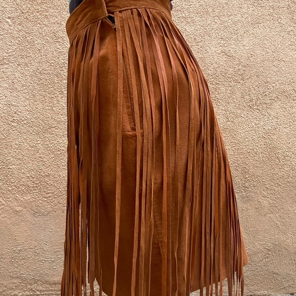 Vintage Cedars size 10 camel brown suede mini skirt fringe boHo festival - Picture 4 of 7